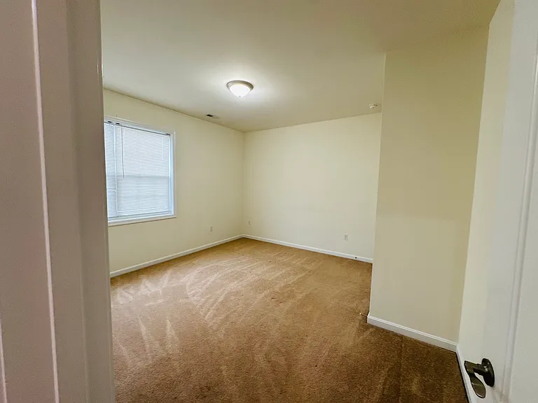557 W Birdie Ln — Photo 15