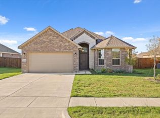 1636 Reed Dr, Krum, TX 76249