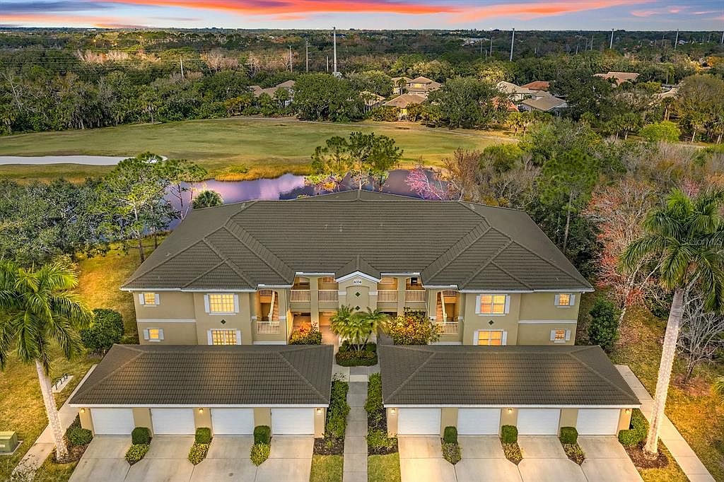 6334 Grand Oak Cir APT 203