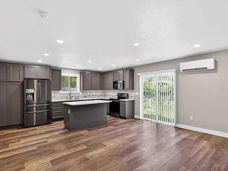 13419 NE Sacramento St — Photo 10