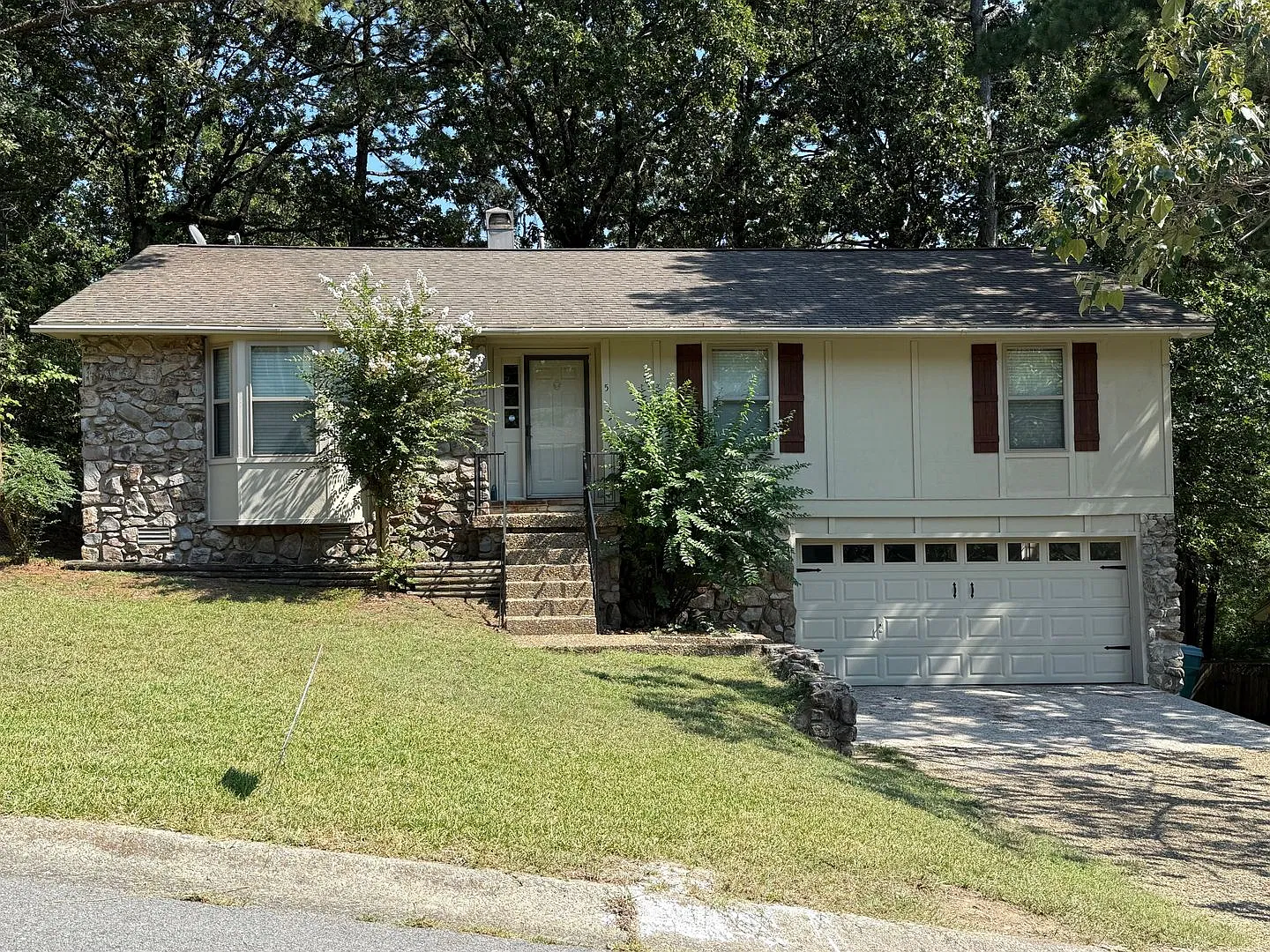 5 Flourite Cove, Little Rock AR 72223 - Wonderfully updated 3br 2ba (Don Roberts School zone) — Photo 1