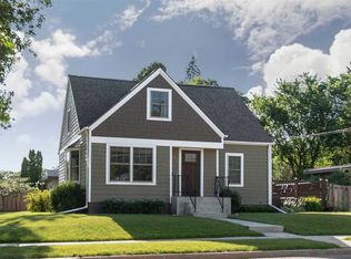 701 11th St NW, Minot, ND 58703