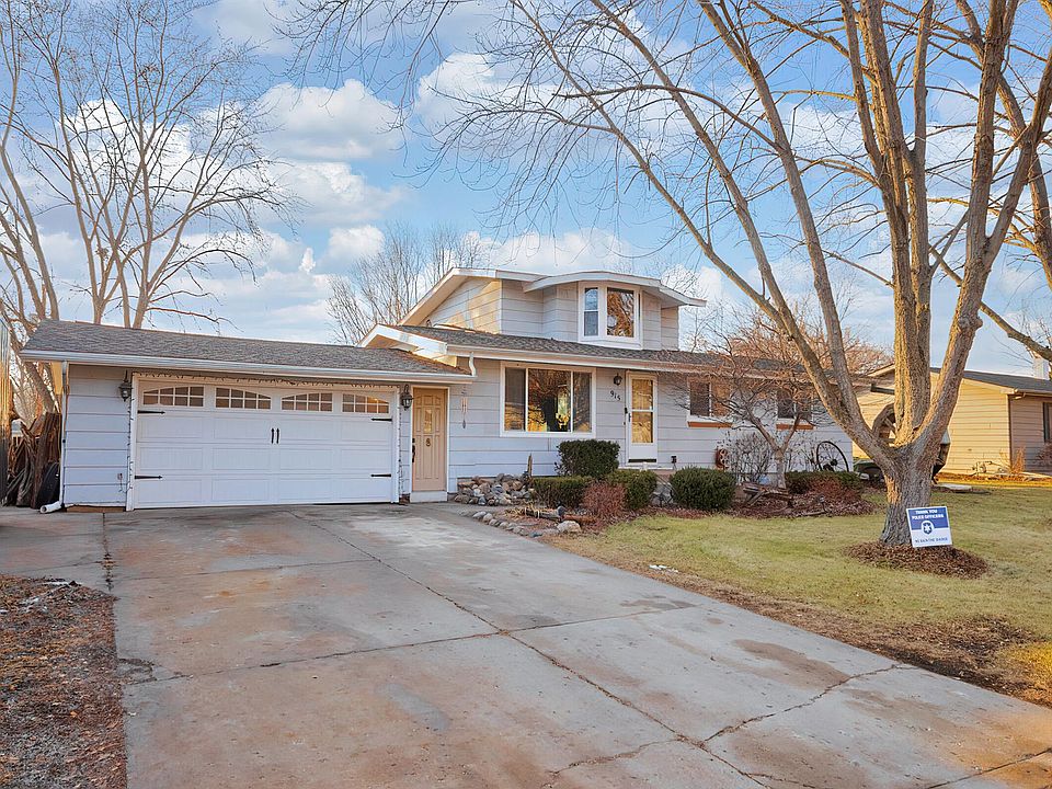 1st image of 915 N Glenwood Dr