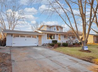 915 N Glenwood Dr, Silver Lake, WI 53170