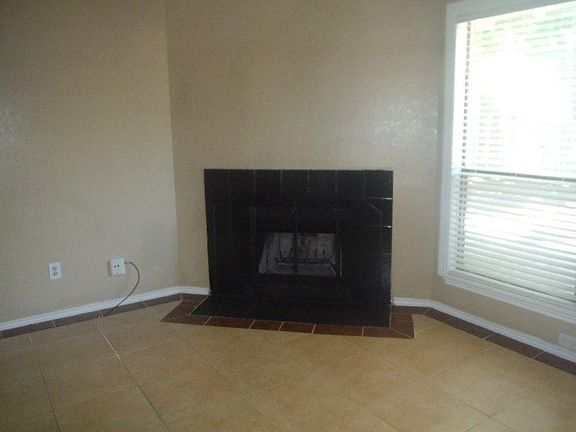 2nd image of 110 Hickory Springs Dr