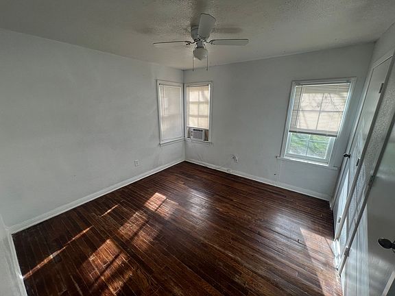 2nd image of 2615 36th St
