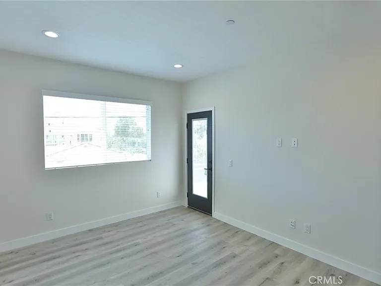 7524 Purdy Ave — Photo 12