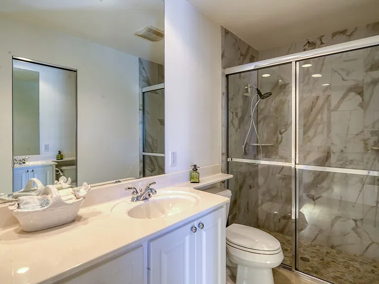 7390 Emilia Ln — Photo 8