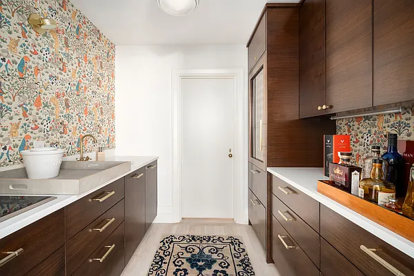 Sold by Compass | media 20