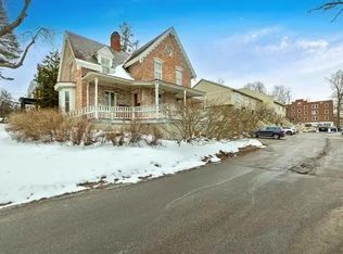 337 College St APT 4, Burlington, VT 05401