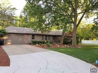 3317 SW Medford Ct, Topeka, KS 66611