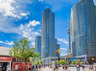208 Queens Quay W #3010, Toronto, ON M5J 2Y5