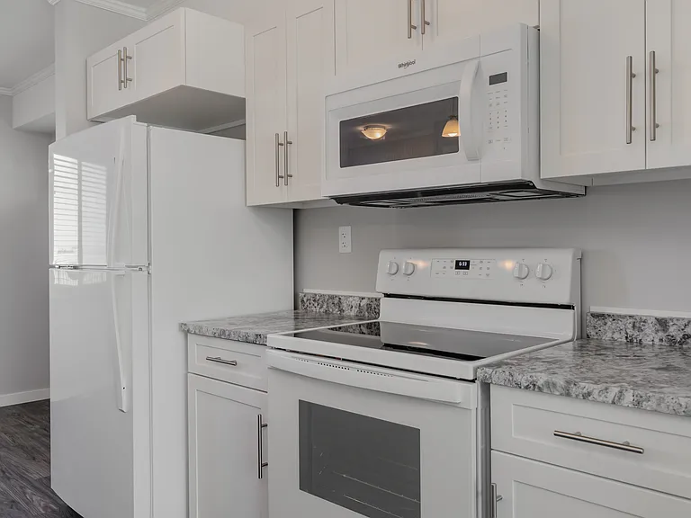 1420 N Silverleaf Blvd — Photo 19