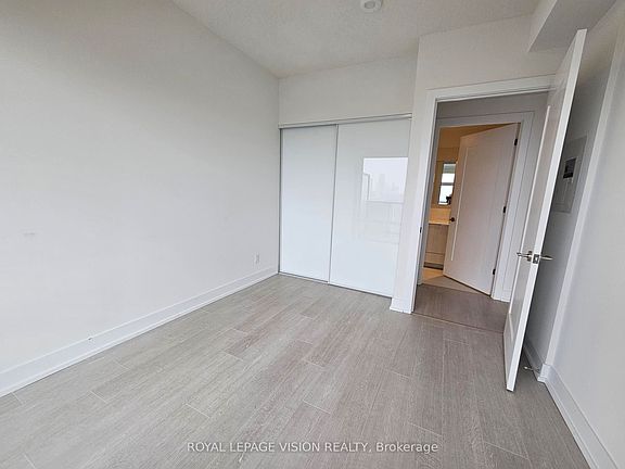 5th image of 25 Adra Grado Way #1238