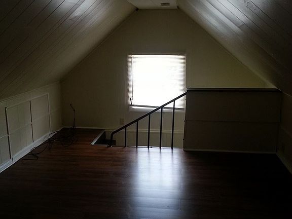 5th image of 1827 Cleveland Ave