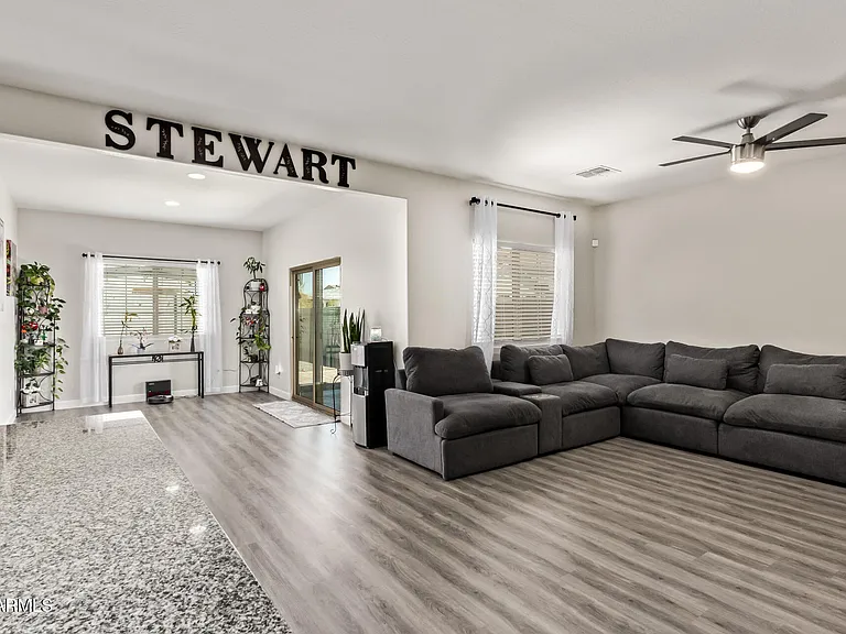 11204 W Mobile Ln — Photo 14