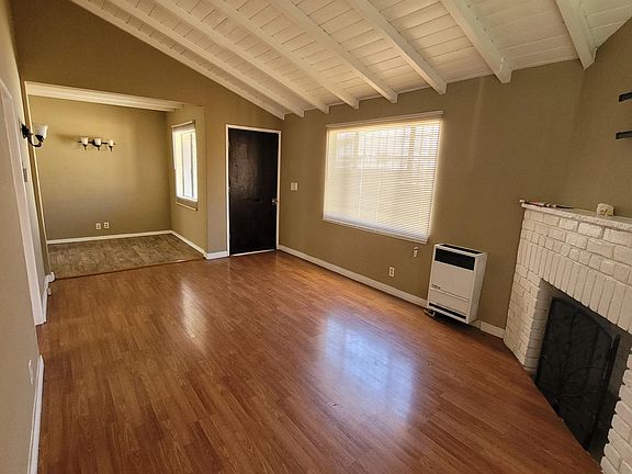 3rd image of 1117 Pioneer Ave #A