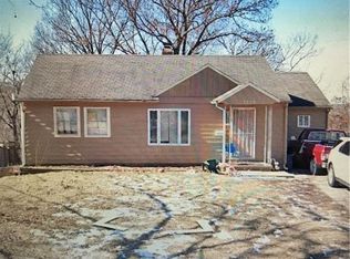 5052 Glenside Ct, Kansas City, MO 64129