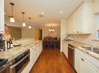 10318 Lake Gardens Dr, Dallas, TX 75218
