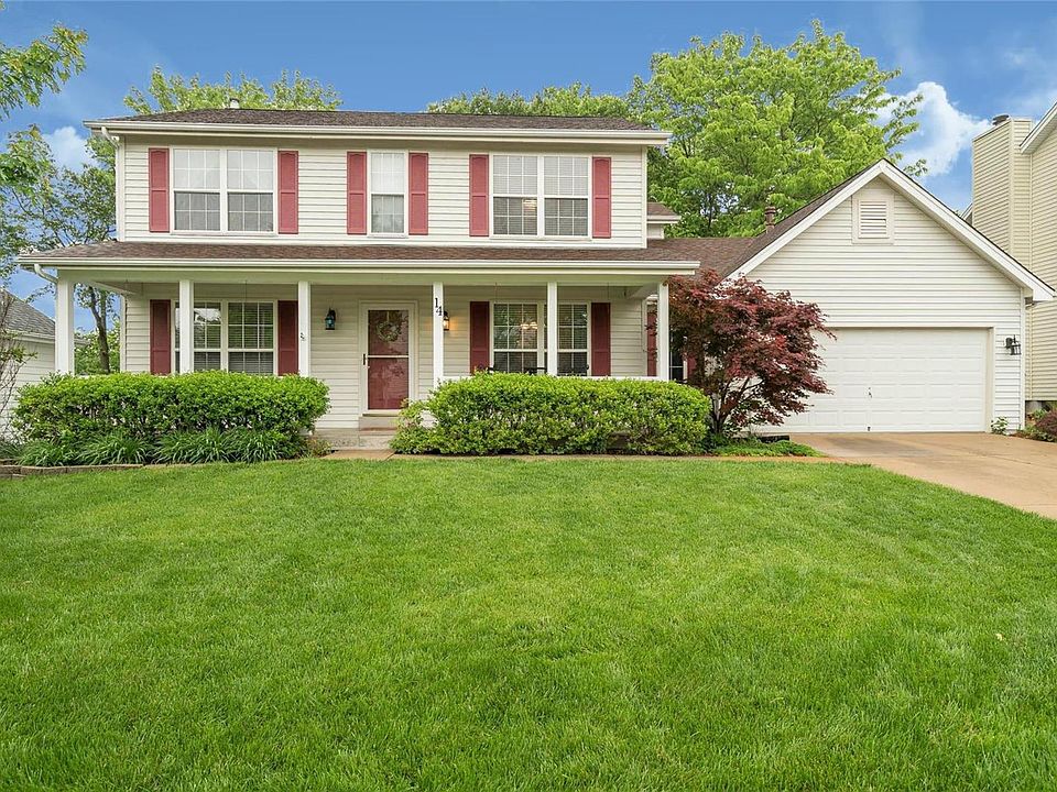2nd image of 14 Winding Stair Way