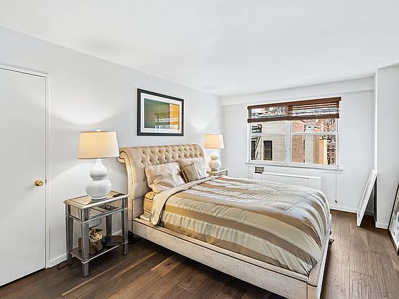 3rd image of 155 E 34th St APT 15