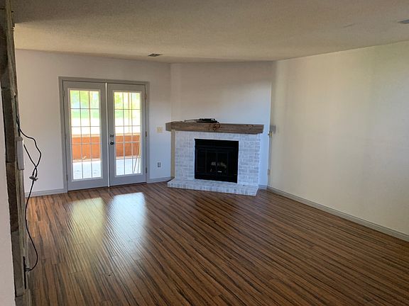 5th image of 8768 Cottonwood Ln N