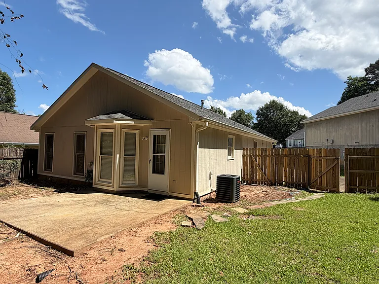 1343 Maplebrook Dr — Photo 20