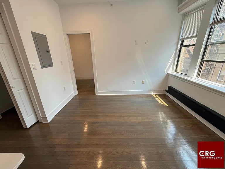 11 Queensberry St #11L — Photo 3