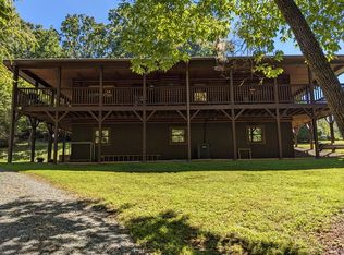 223 Mountain Breezes Dr, Hayesville, NC 28904
