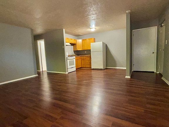 3rd image of 400 S Miami Ave APT 3