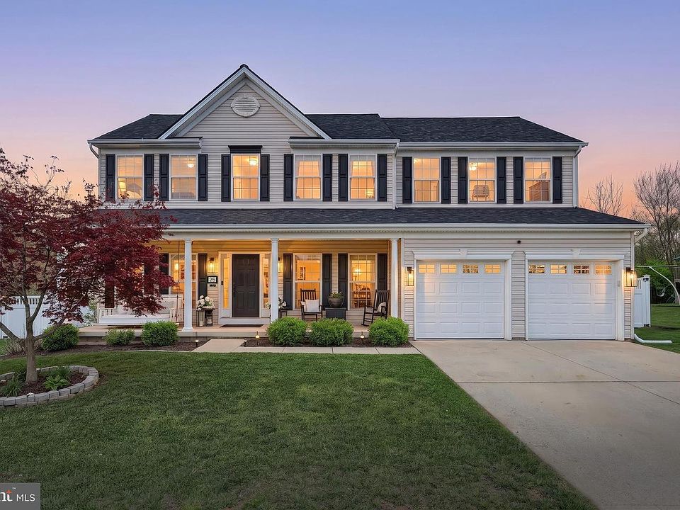 1st image of 25 Willow Wood Ct