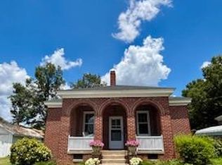403 Hunter St, Greenwood, SC 29646