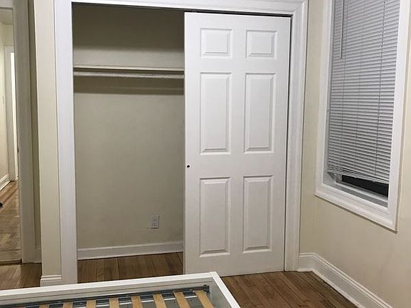 5th image of 3049 Crescent St APT H2a1