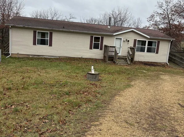 2025 Cave Rd, Mineral Point, WI 53565