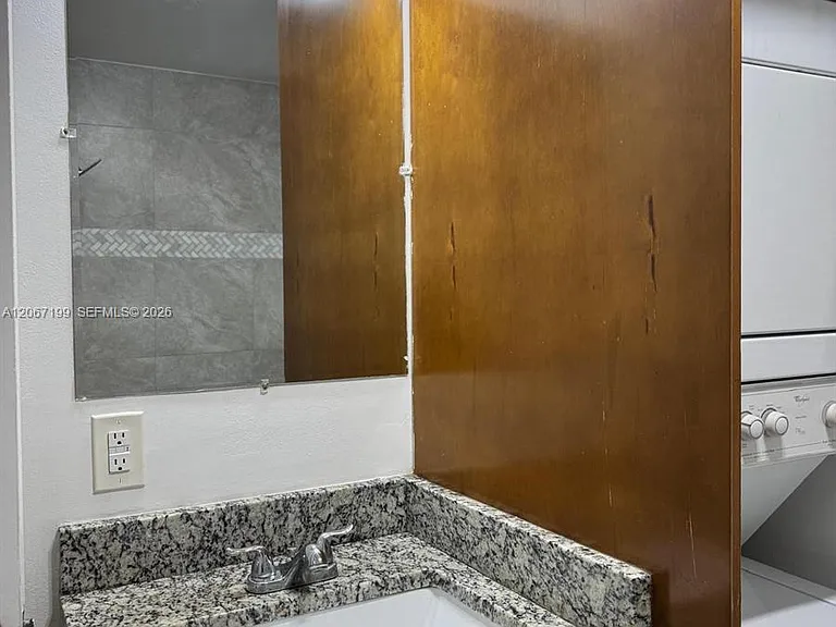 1746 3rd Ave N #3 — Photo 6