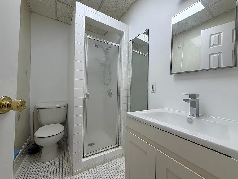 266 Jericho Tpke #2F — Photo 6