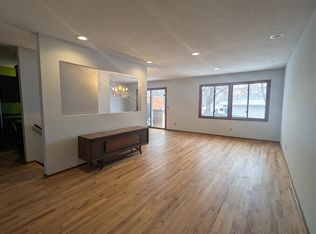 1113 3rd St NE #3, Minneapolis, MN 55413