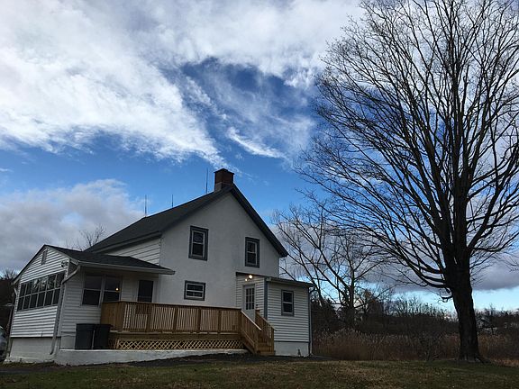 5th image of 99 Mulberry Ln