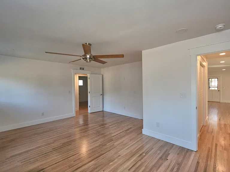 109 Edgemont Dr — Photo 27