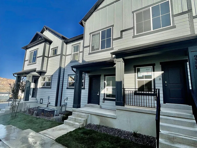9361 Crowley Way — Photo 1