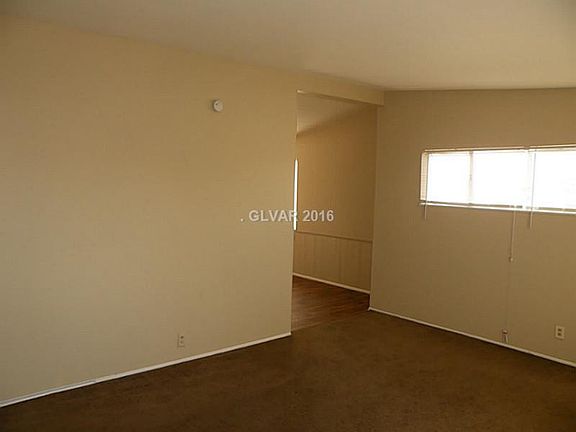 3rd image of 2404 Hassett Ave
