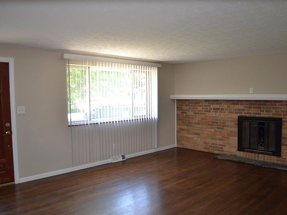 3rd image of 3825 Townsley Dr