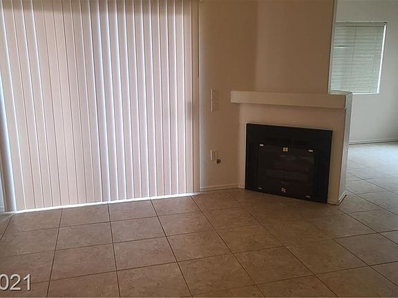 5th image of 1050 E Cactus Ave Unit 1106