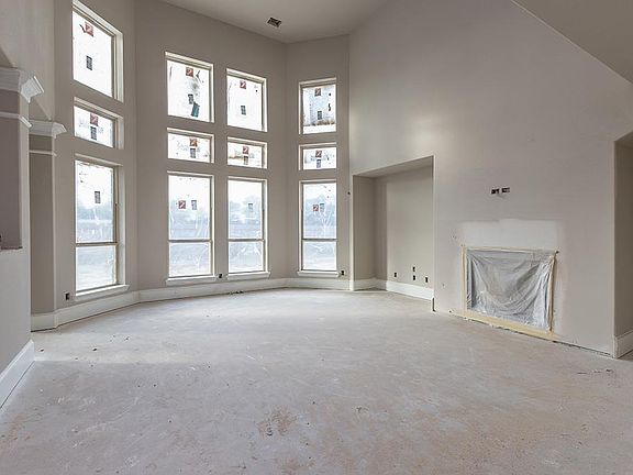 4th image of 21235 Lucknow Ln
