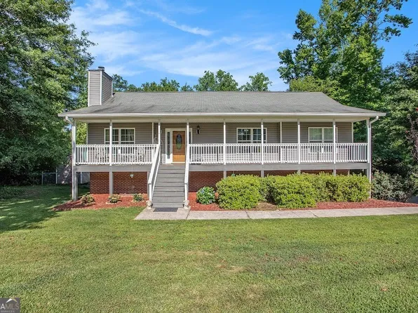 211 Deerfield Ln, Carrollton, GA 30116