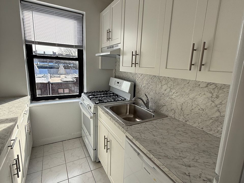 1st image of 6474 Saunders St APT 5