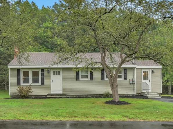 195 Pompeo Rd, North Grosvenordale, CT 06255