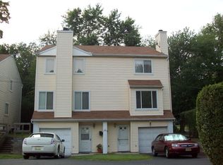 802 Amsterdam Ave #802, Roselle, NJ