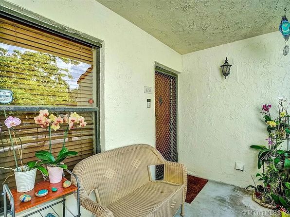 1152 N Hiatus Rd #1152