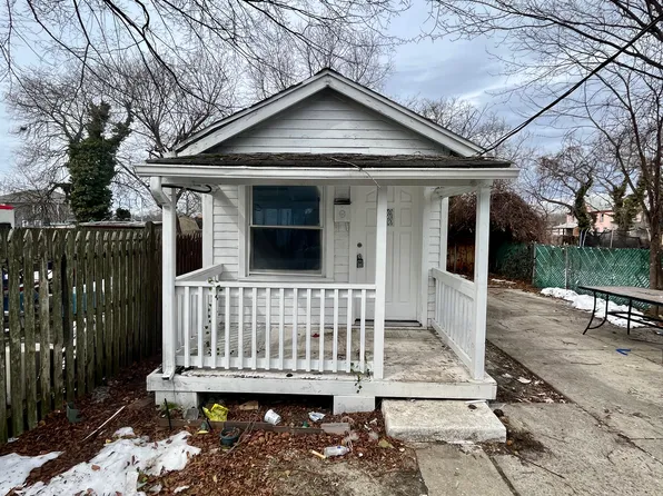 111 N 2nd St, Pleasantville, NJ 08232